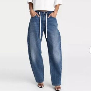 KBB by KAHLANA Women's Mid-Rise Barrel Leg 'The Lynnox Jean' - Dark Wash 10